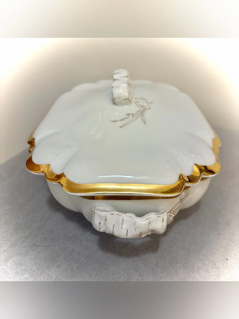 Antique Haviland & Co Limoges White Gold Covered Vegetable Serving Dish W/ Lid